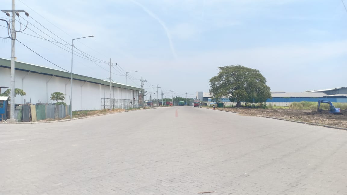 Gudang dengan Jalan Utama yang Luas, Dapat dilalui truk kontainer 40ft